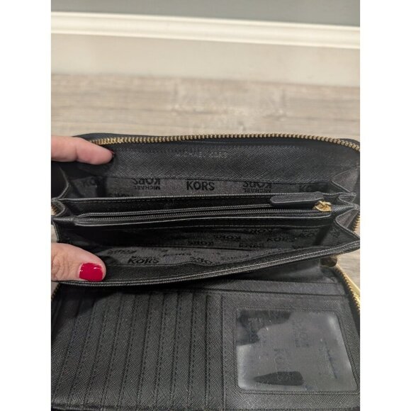 Michael Kors Wallet Classic Monogram Zip Around Black Patent Leather Wristlet - Picture 9 of 16